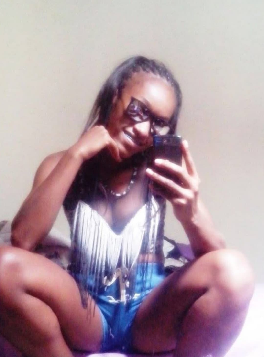 Click to view full size MINHA PUTA - Mona - Oque fariam com essa puta favelada ??? ???