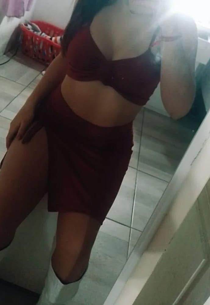 Click to view full size Lindas18??