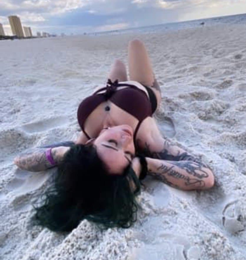 Click to view full size GA TikTok Goth Slut Pierced & Tatted LeAkEd