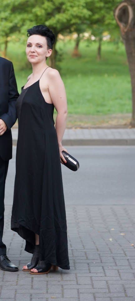 Click to view full size Slut of the week - Polish mature wife dressed.