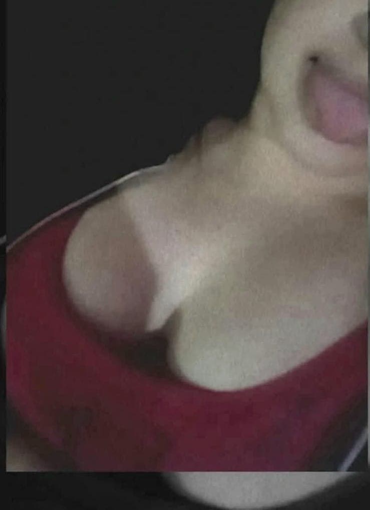 Click to view full size Lindas17??