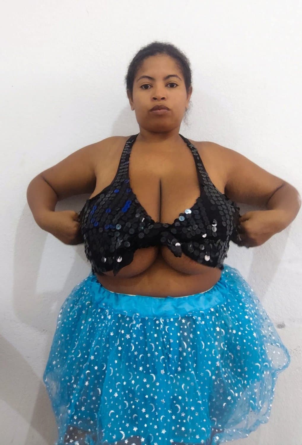 Click to view full size Gordinha tarada e safada