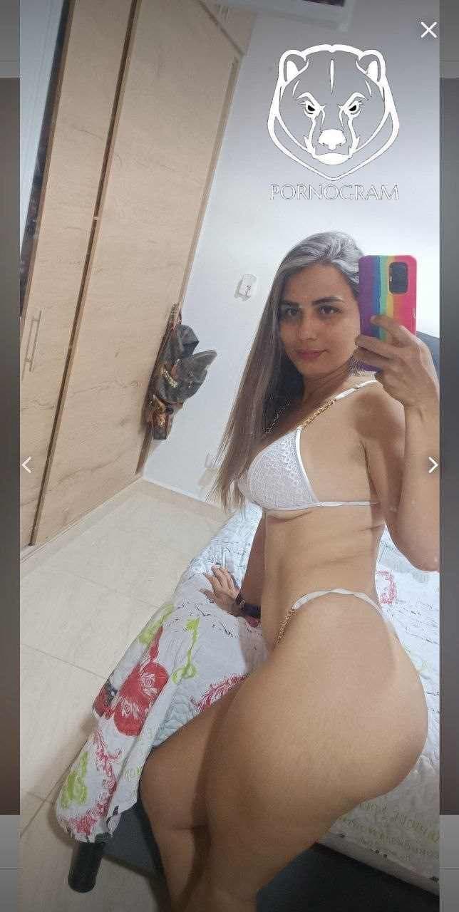 Click to view full size Pareja naturista teniendo sexo en un rio de la selva amazónica - Xpaja