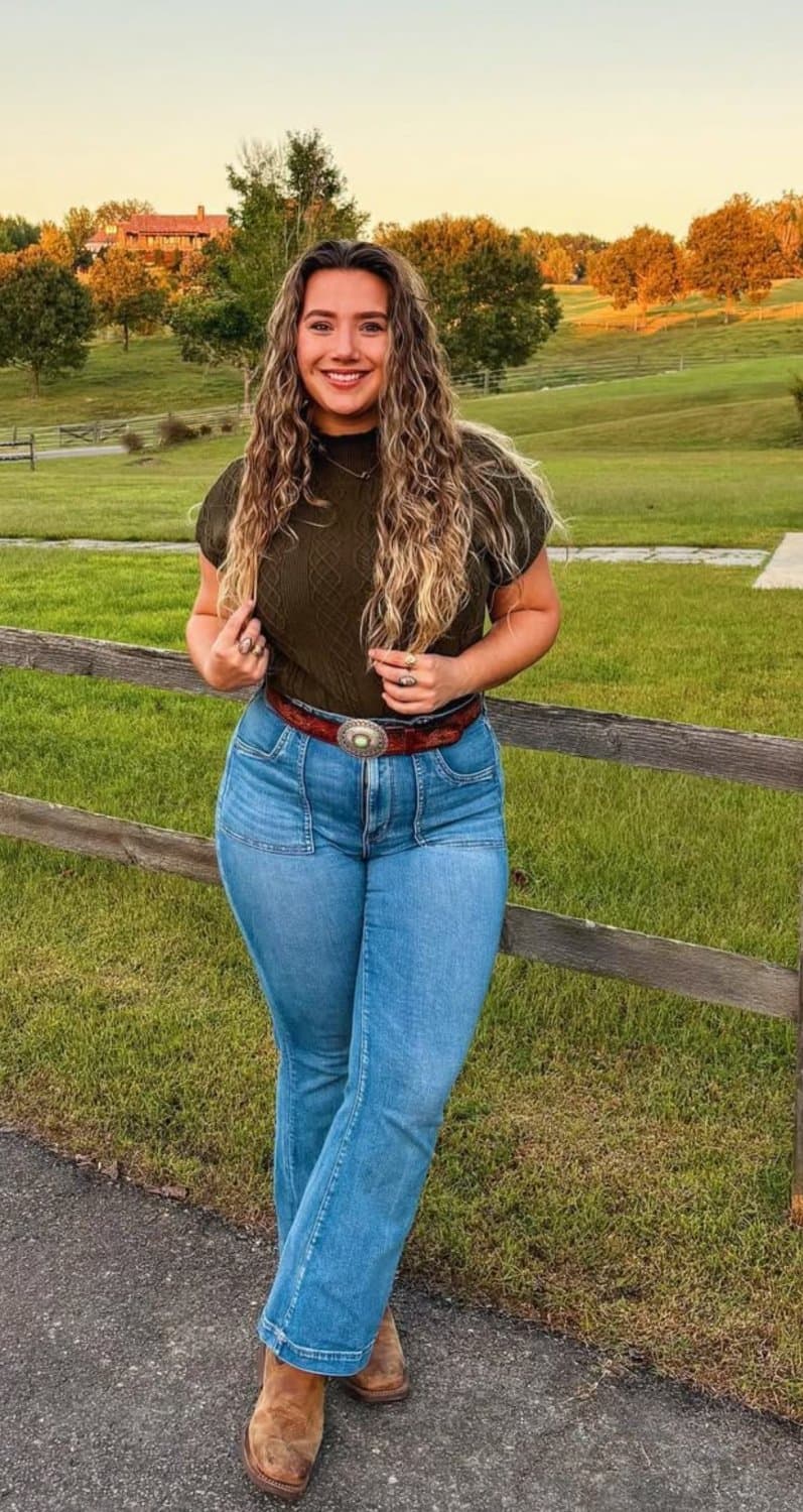 Click to view full size Sarah Learning to be a Webslut the last few years