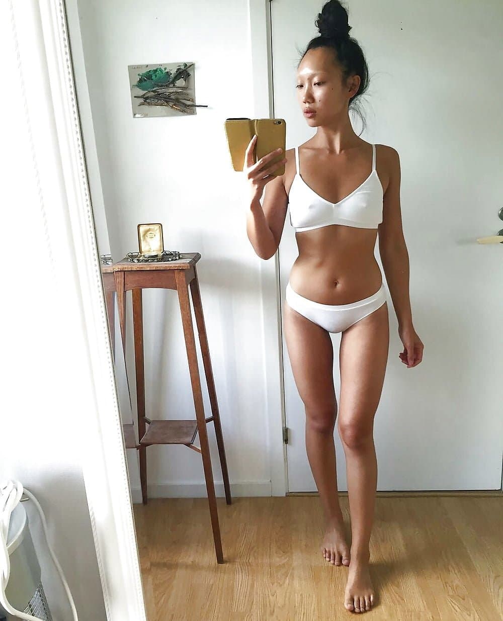 Click to view full size Swedish Amateur (005): Asian hotty Caroline