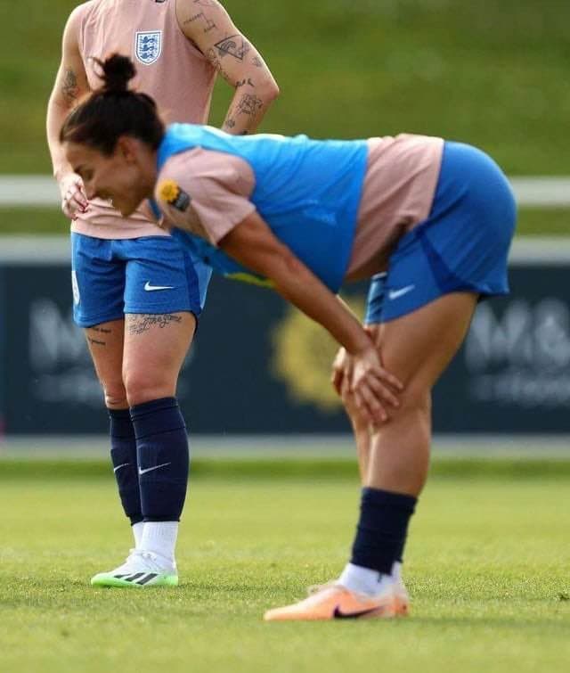 Click to view full size Lucy Bronze