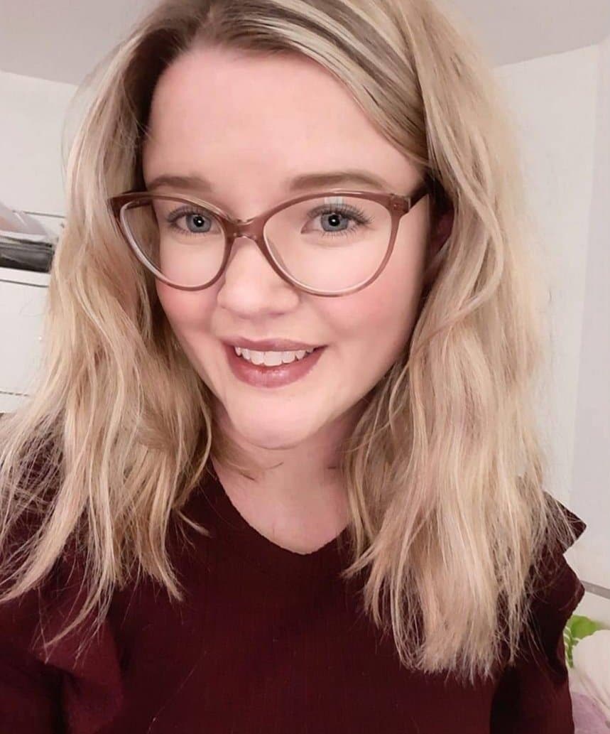 Click to view full size Simone from Germany captured nude in her 19yo prime