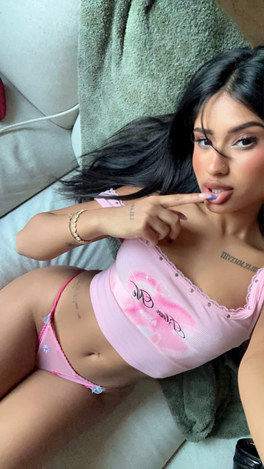 Click to view full size BEAUTIFUL HOT TEEN ABG MASTURBATING (LEALED) (joy, latina, teen, ass, e-girls, asian, abg, japanese)