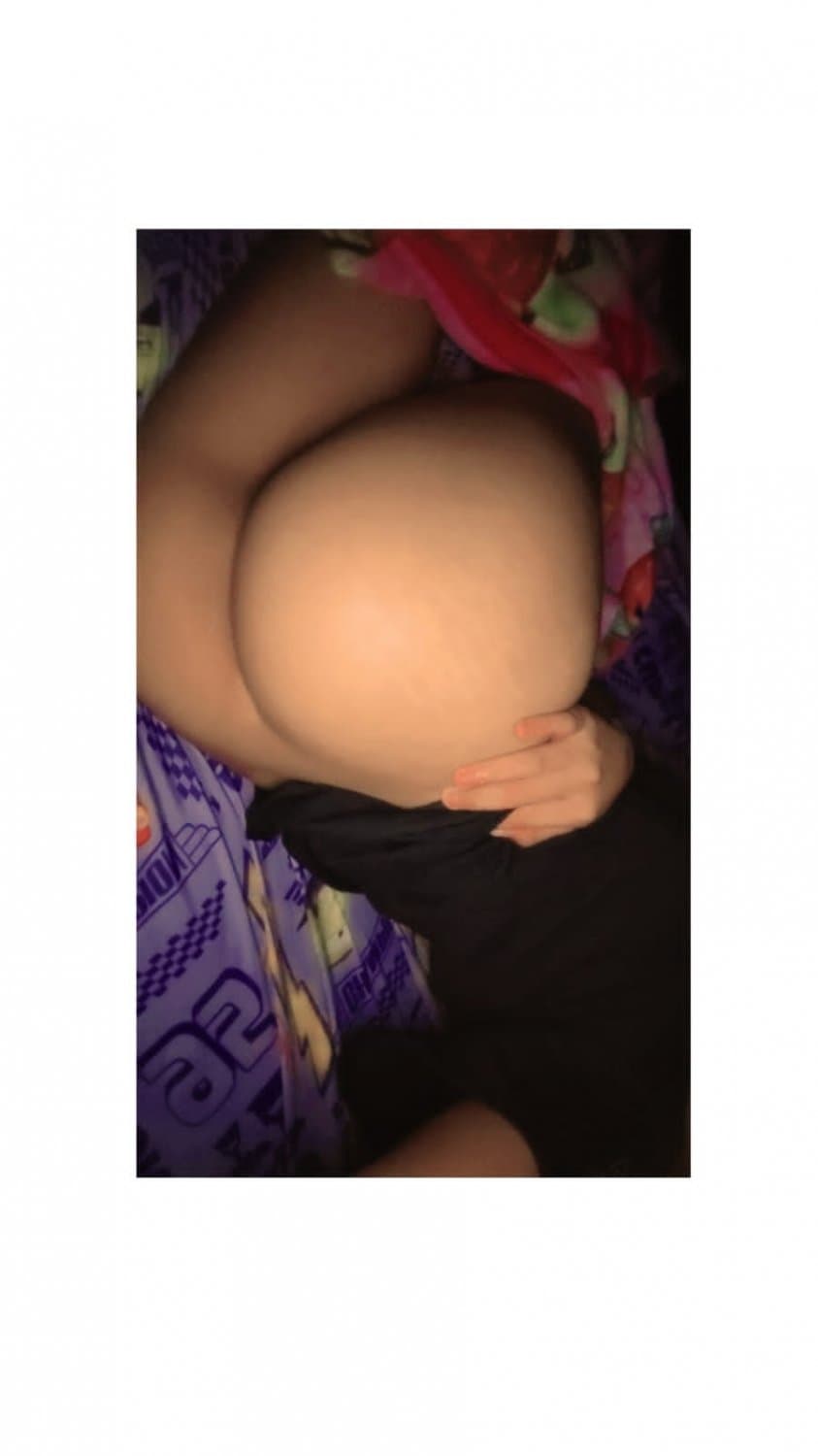 Click to view full size Nicol buscando quien la detone