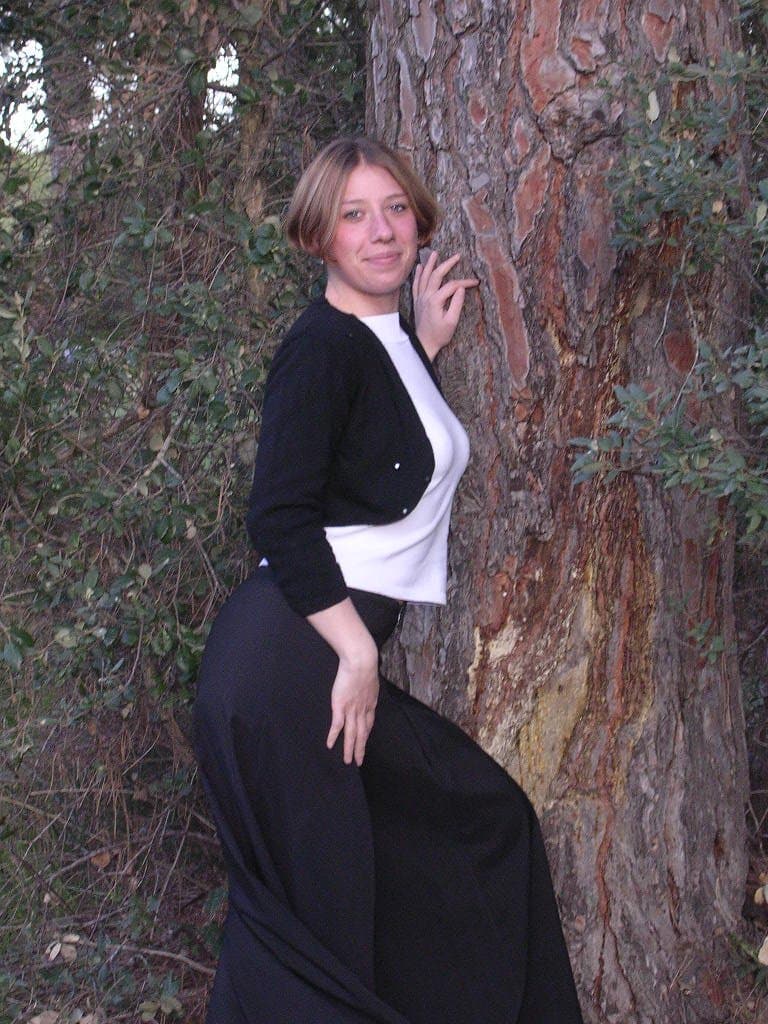 Click to view full size Classic: Toothy Wife In Butterfly Panties