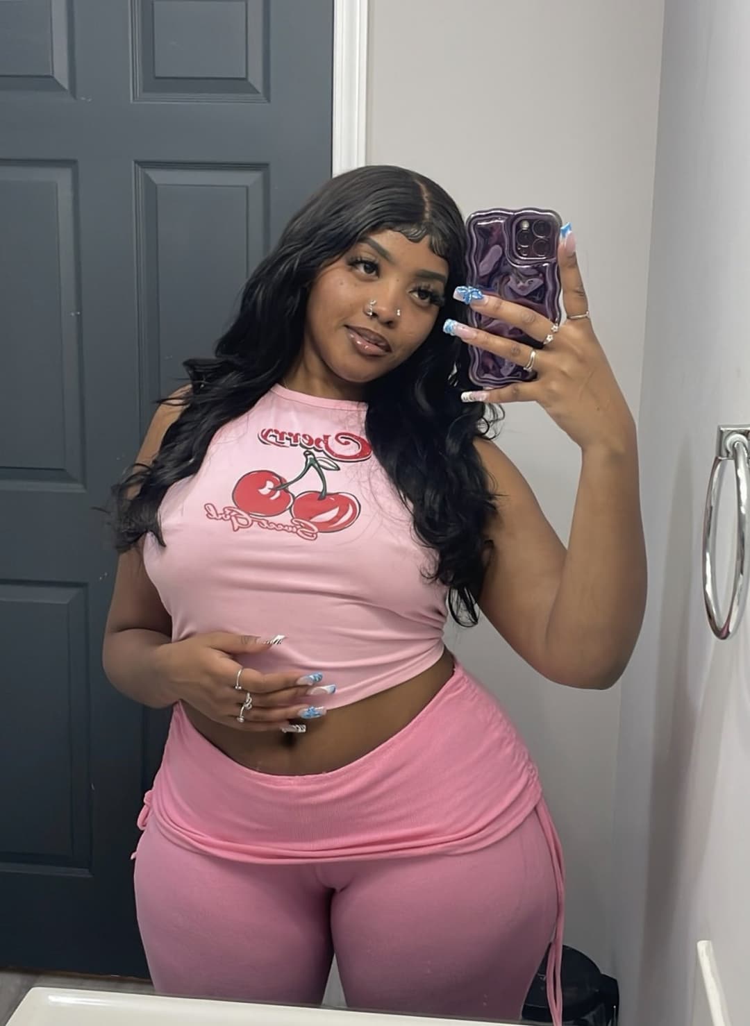 Click to view full size Sexy black beauty