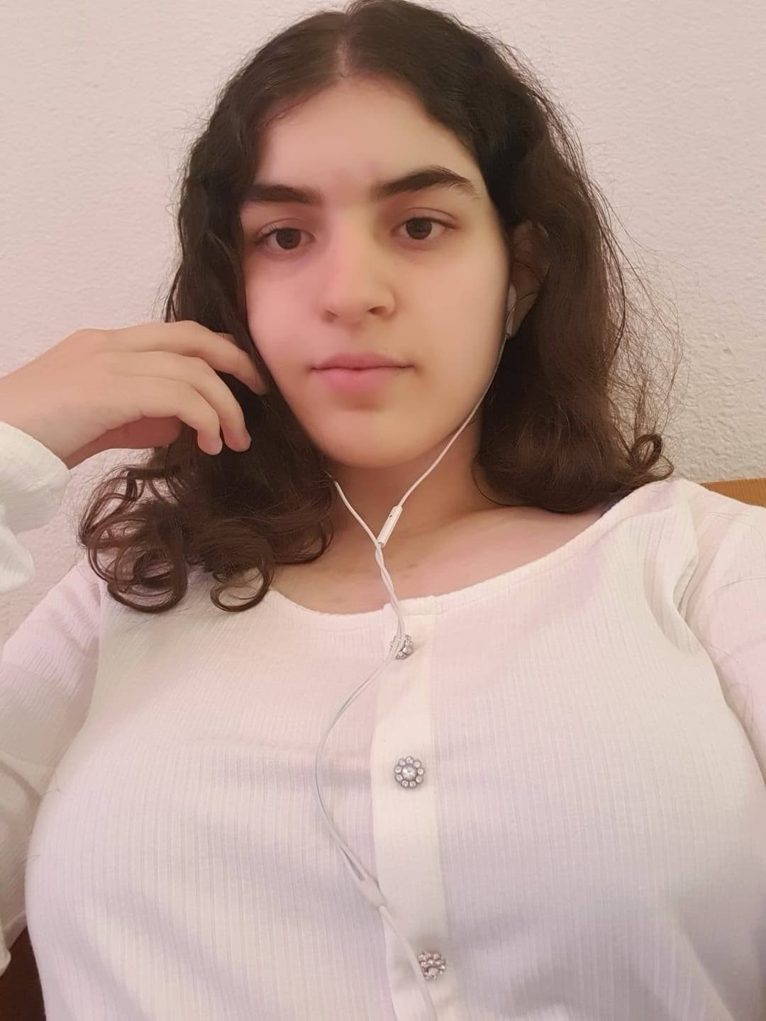 Click to view full size British big boobed slut