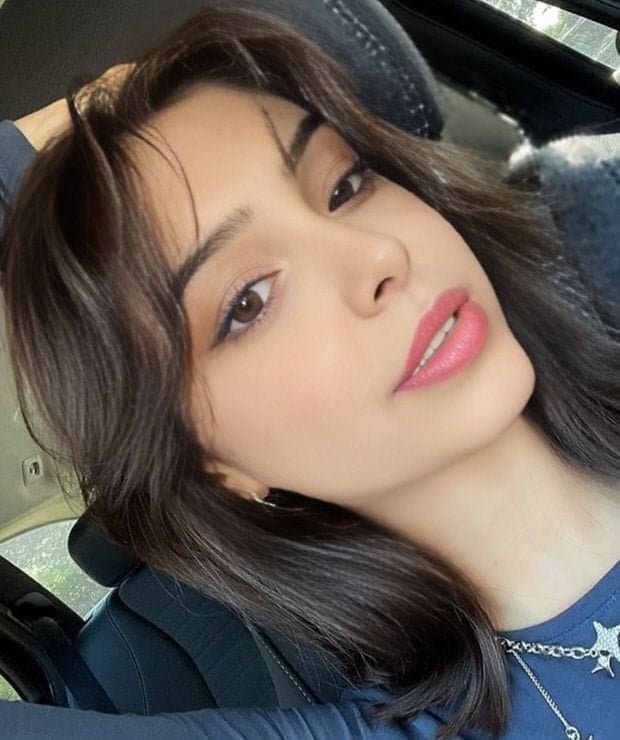 Click to view full size Aania, asked to be made a slut.