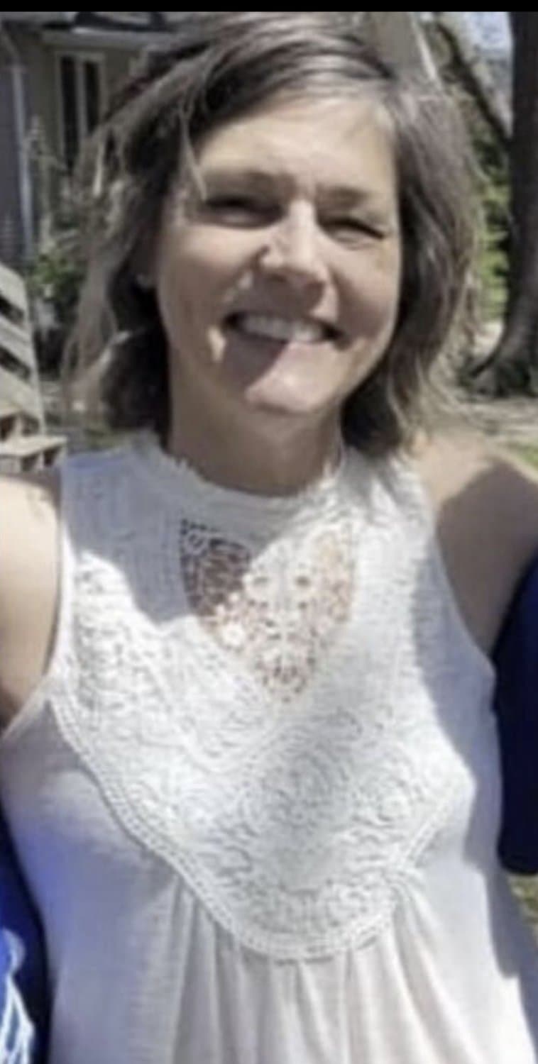 Click to view full size Mature wife bare tits