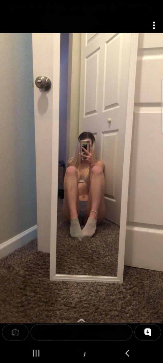 Click to view full size Sweet Della