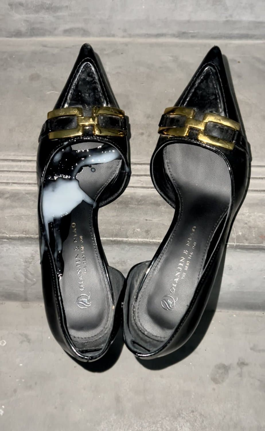 Click to view full size Chinese feet / socks / shoes.