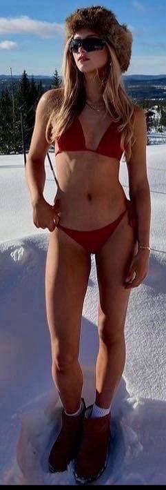 Click to view full size Sexy slut Tiril from Norway TikTok: cre4ture_