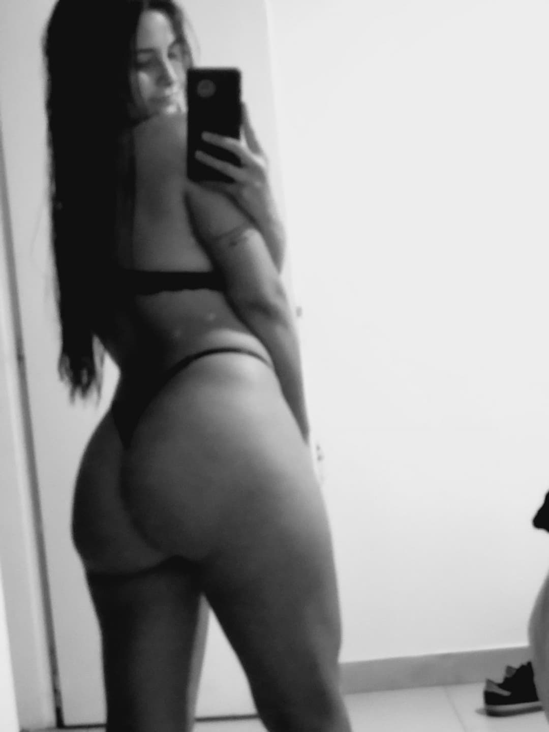 Click to view full size Agus busto putita de lobos