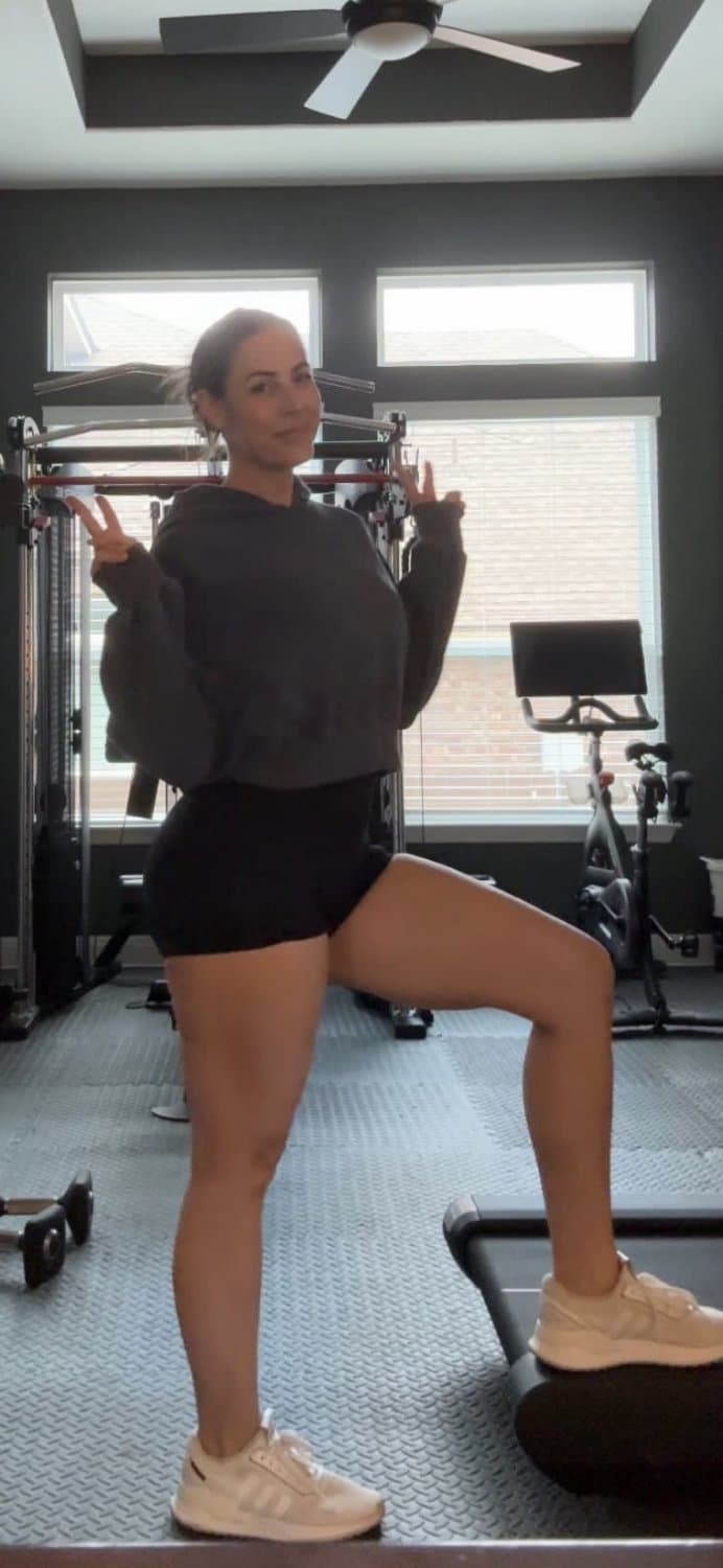 Click to view full size Texas hotwife Robyn fields