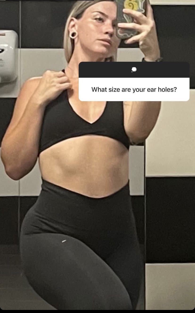 Click to view full size Fitness MILF Skylynn Marrie