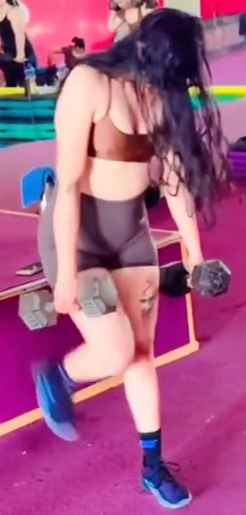 Click to view full size Bffs?❤️