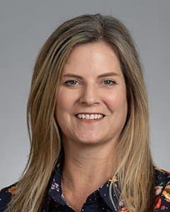 Click to view full size Irl snowbunny webslut Madisen is joined by her MILF mom Melissa and sexy sister Lindsey + ai. Dm/kik