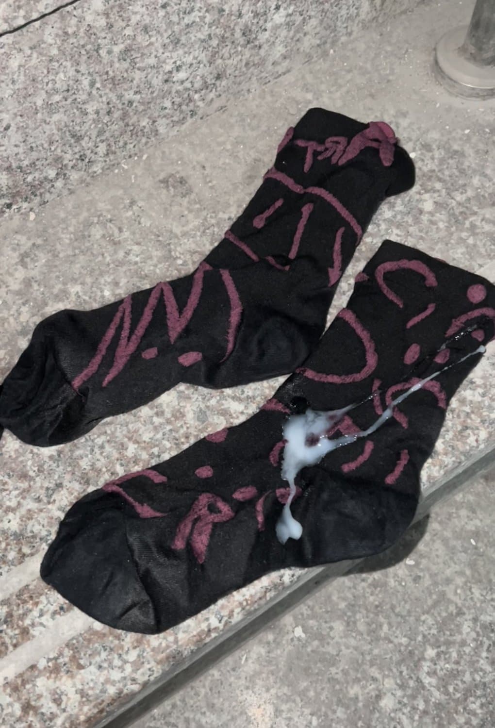 Click to view full size Chinese feet / socks / shoes.