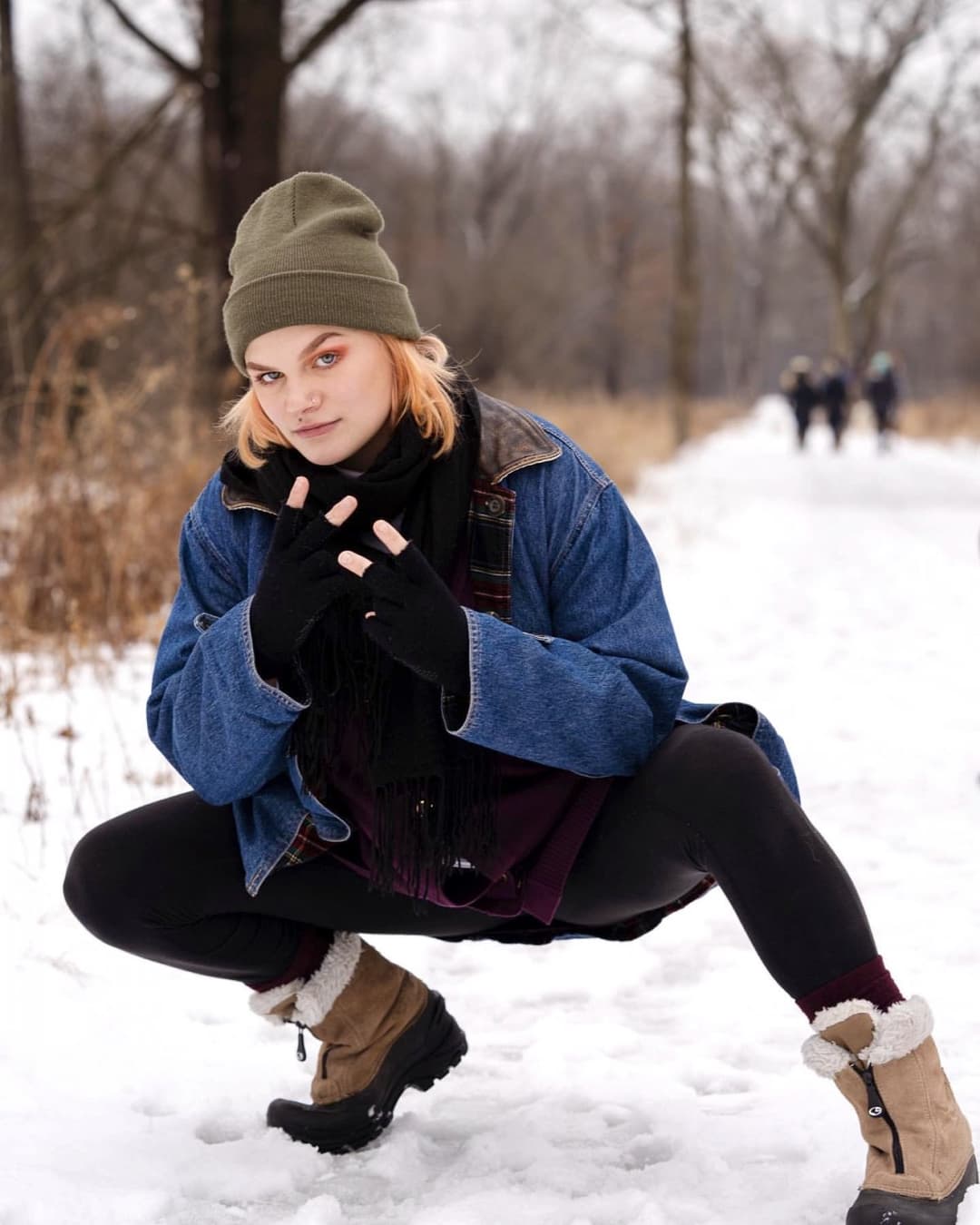 Click to view full size Fat Breasted Alt Girl