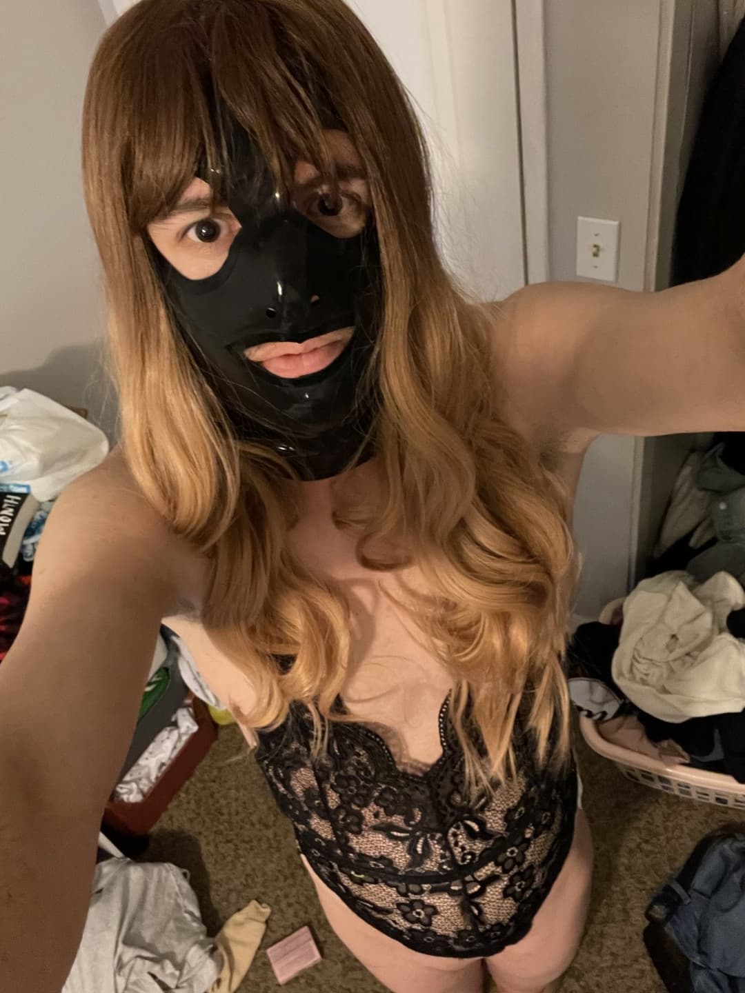 Click to view full size Sissy Roxie