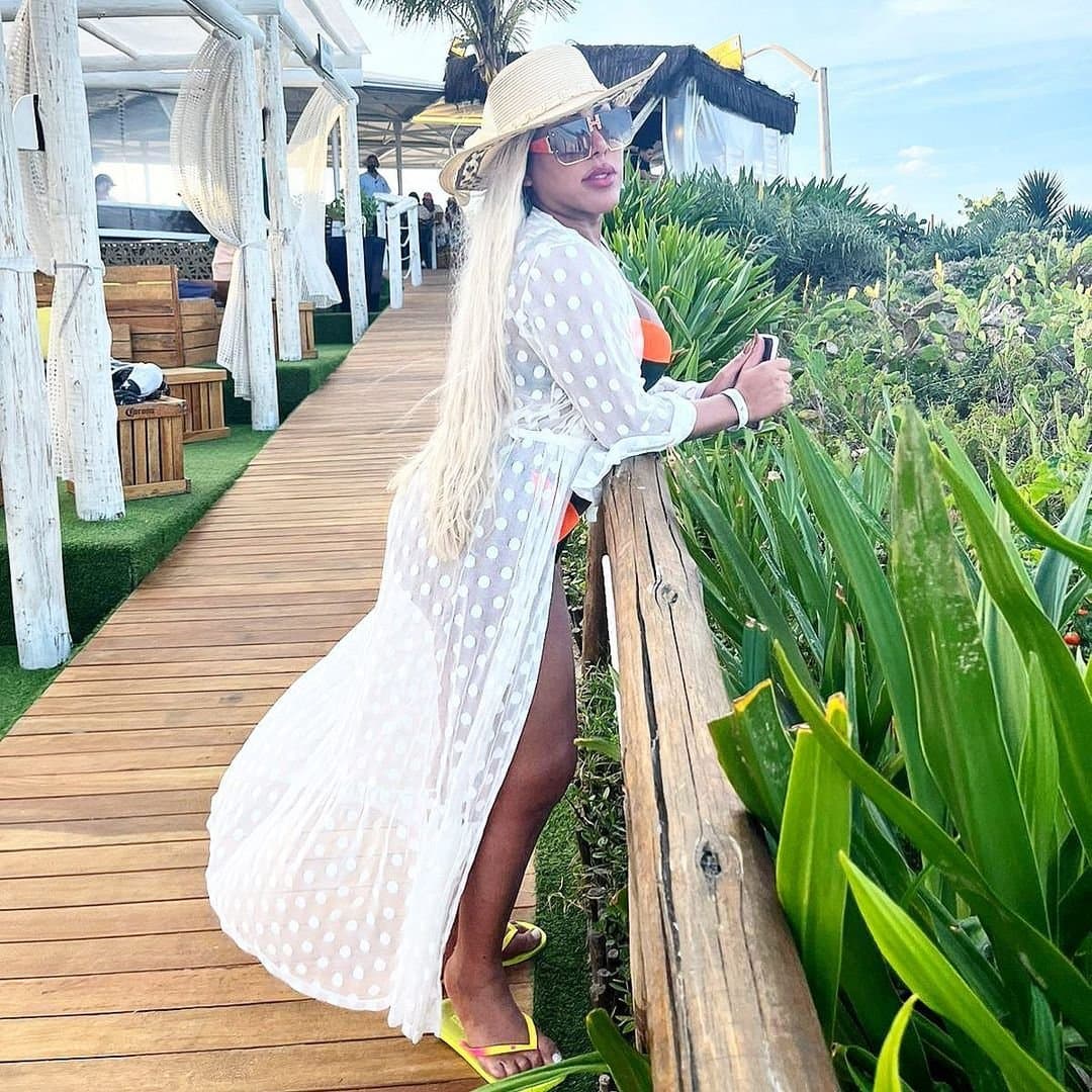 Click to view full size Aylla Gattina Trans Sexy Gostosa Cavala