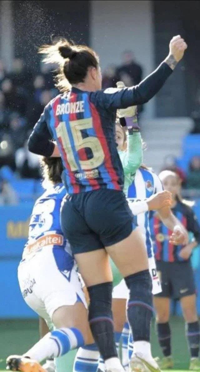 Click to view full size Lucy Bronze