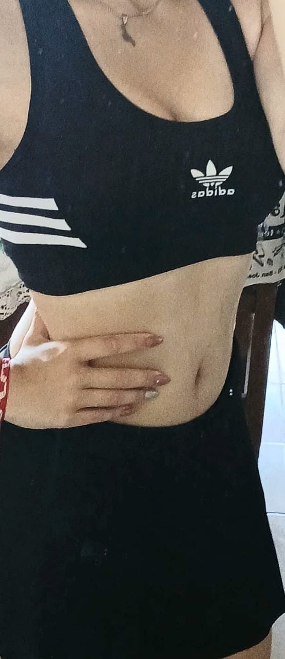 Click to view full size Lindas18??