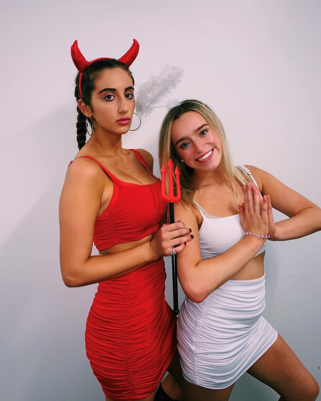 Click to view full size College Crush Lisa Sandson (@lisa.sandson). Comment your favorite pics.