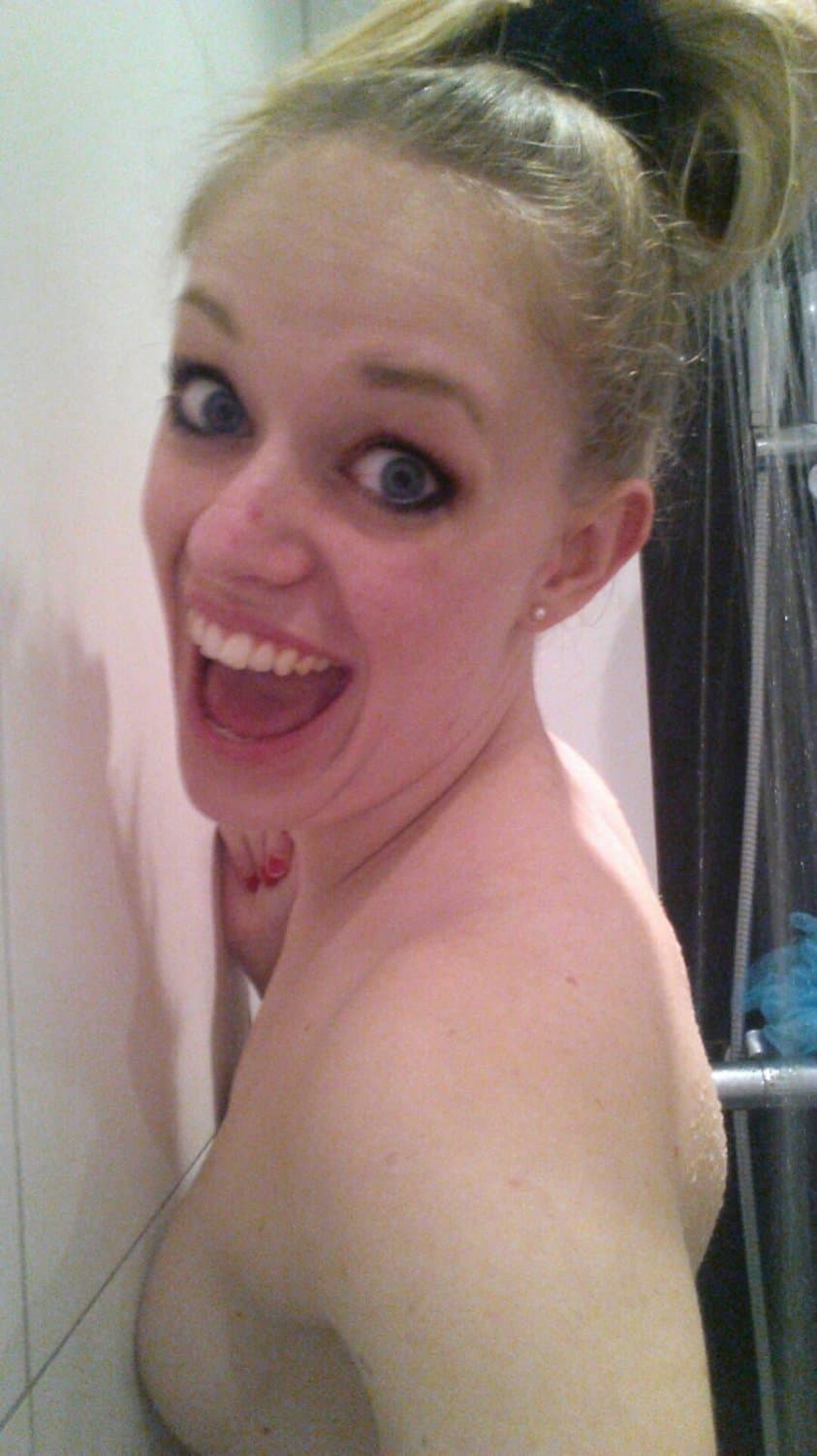 Click to view full size Dutch slut face - limited time