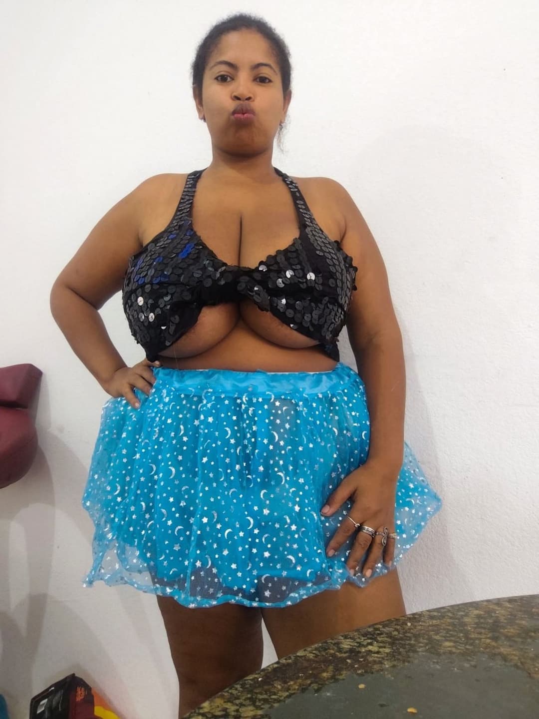 Click to view full size Gordinha tarada e safada