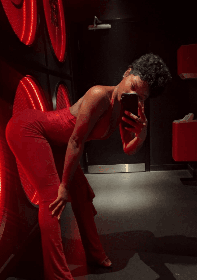 Click to view full size ?? FINE SHYT TRUCKER A.ROSE