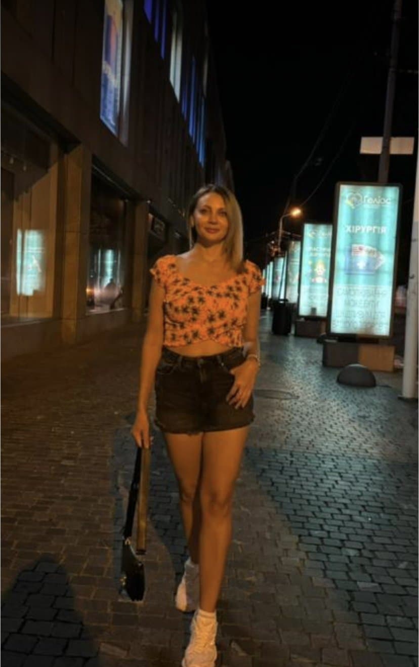 Click to view full size FaceTime with Mila from Ukraine??