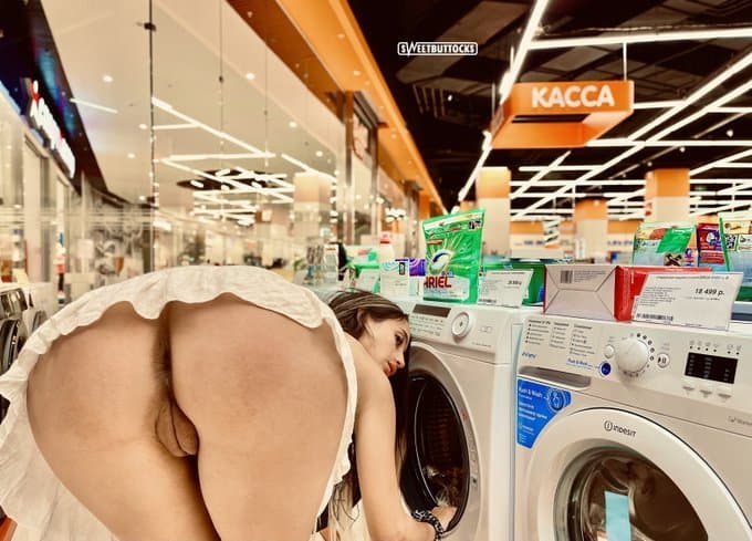 Click to view full size Sweet Buttocks