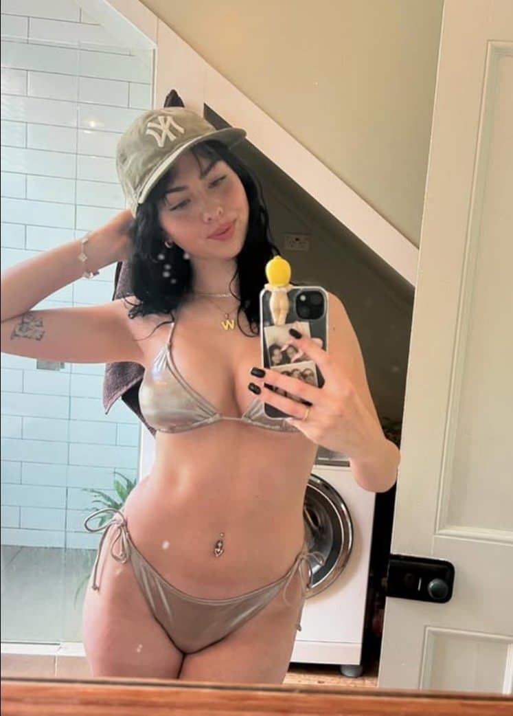 Click to view full size New Zealand slut Winter