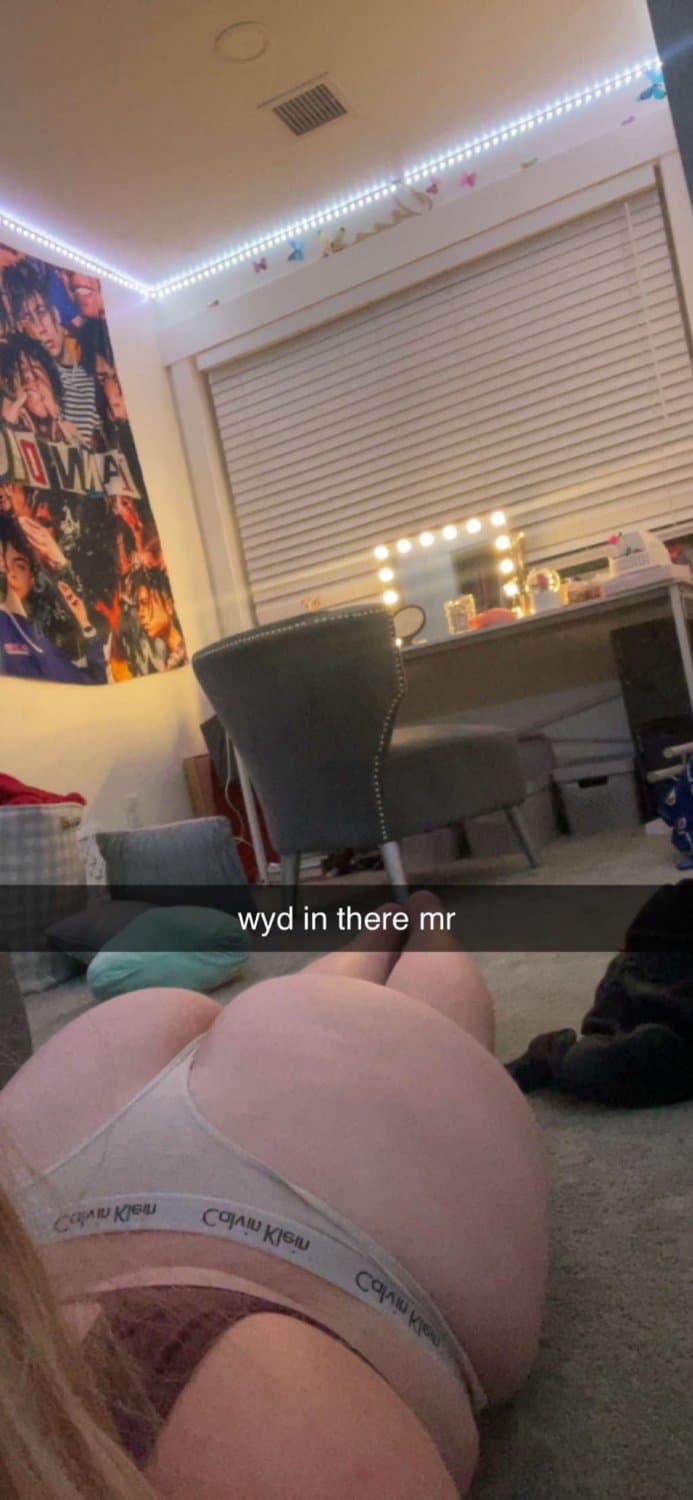 Click to view full size Thick Blonde Trophy Teen Leaked