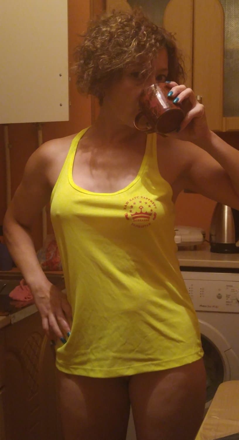 Click to view full size Fit Mature Trophy Wife Dressed Undressed Posing