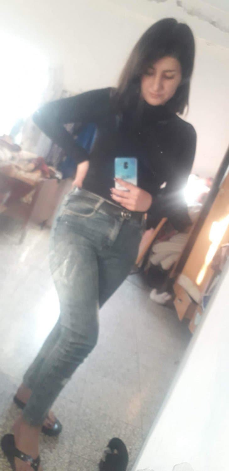 Click to view full size Arab syrian horny girl2