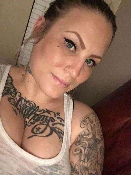 Click to view full size San Antonio Escort #3 Gucci (Bareback Offered)