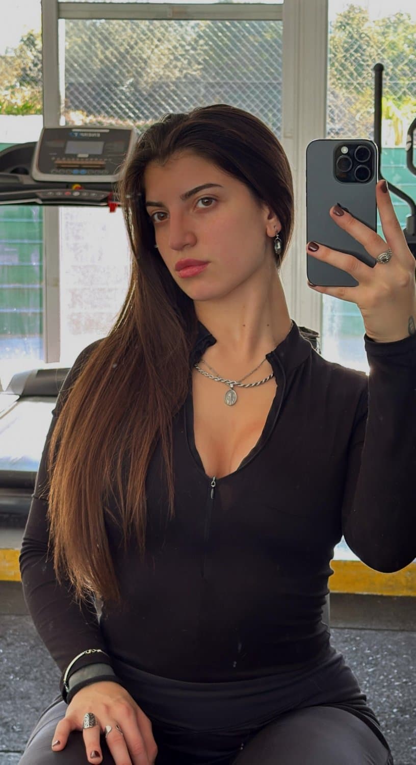 Click to view full size Is my fit body hot enough for you babe