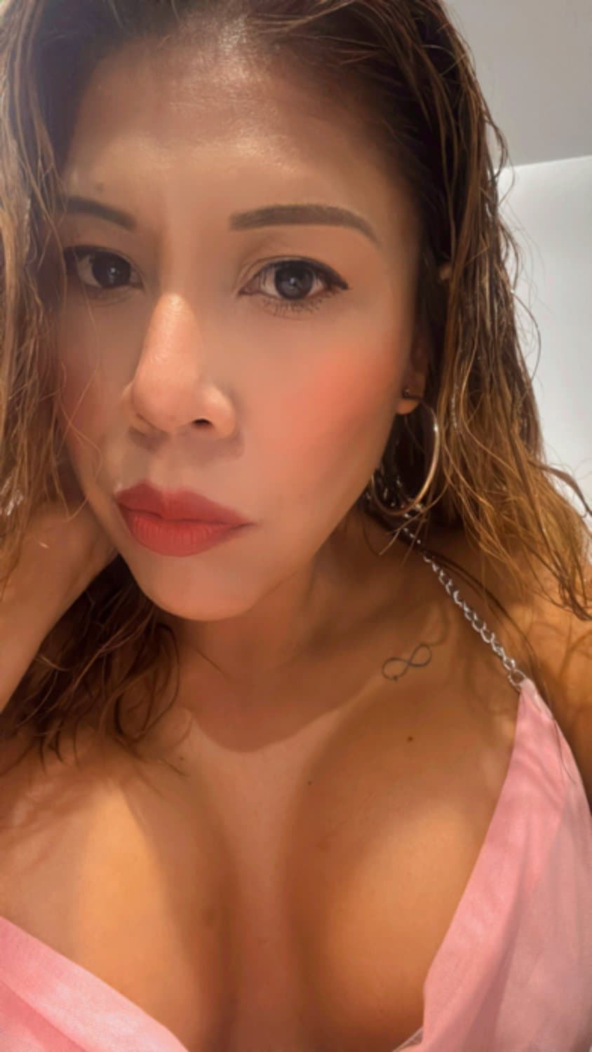 Click to view full size Come closer… I’ve been waiting just for you