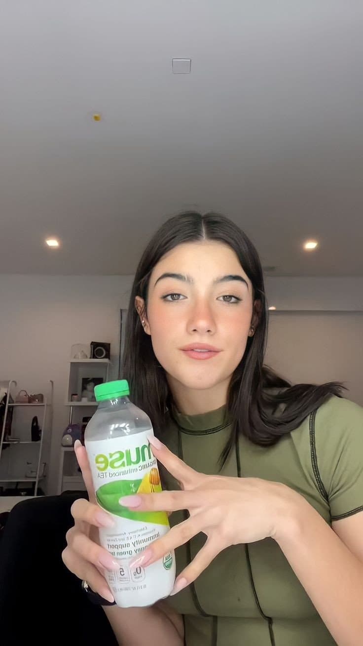 Click to view full size imagine charli damelio touch your cock like this???????