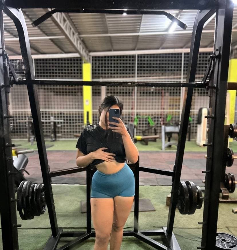 Click to view full size Her buttocks! Gymsis leaked