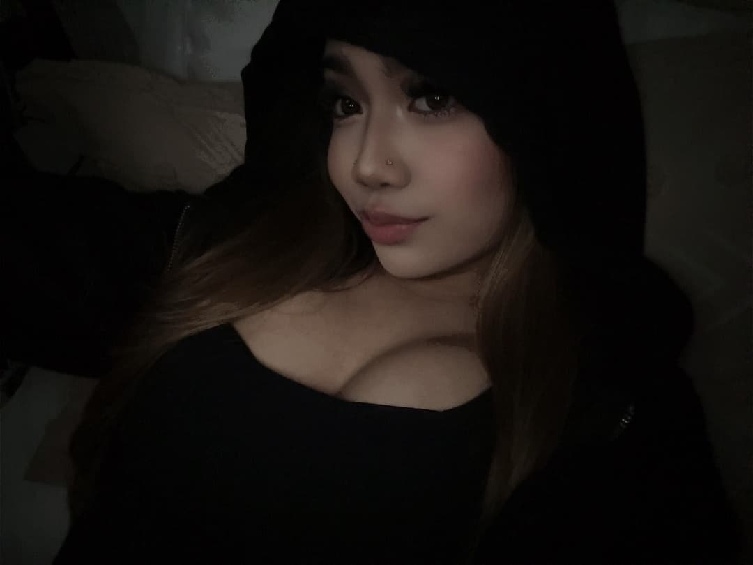 Click to view full size Sexy petite ABG teen Cece