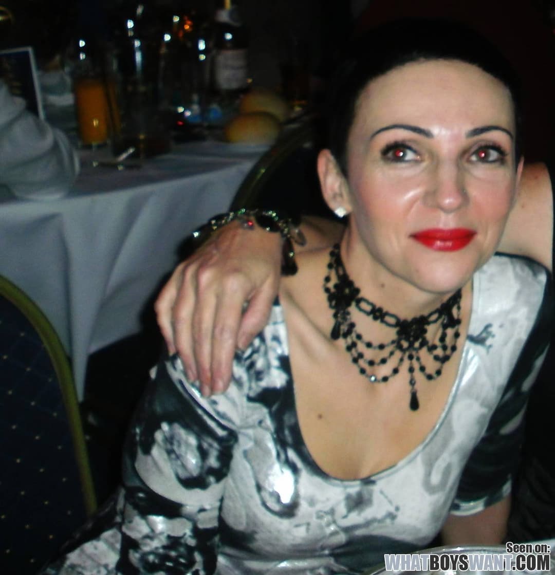 Click to view full size Slut of the week - Polish mature wife dressed.