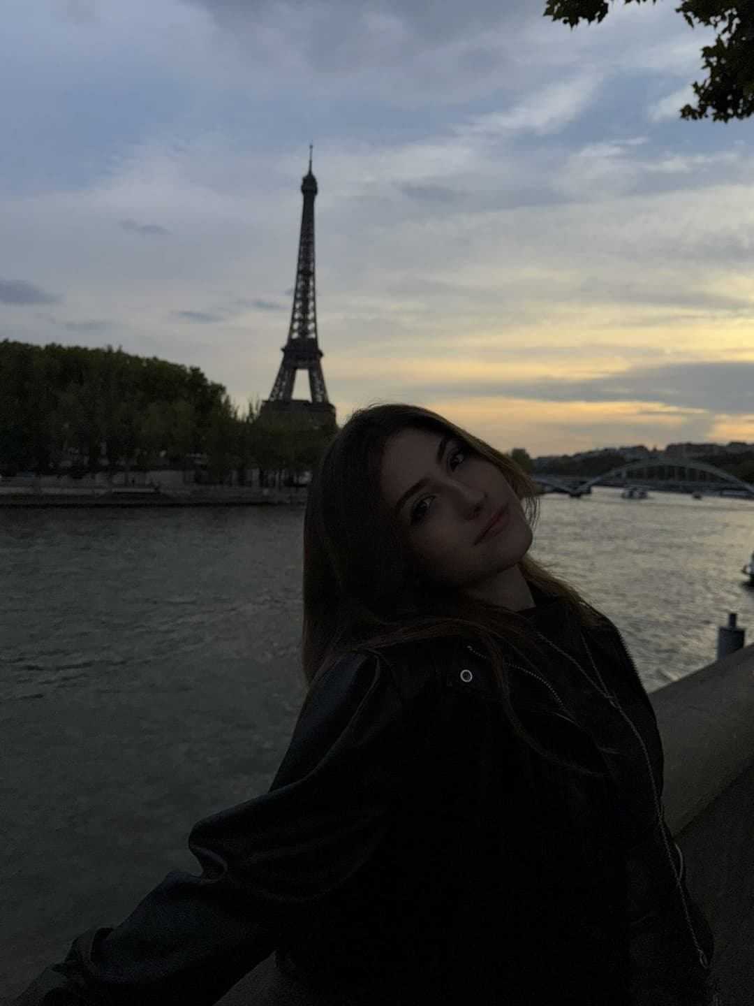 Click to view full size Sofia Espanha delicia , fotos lindos a Paris...Sofia linda a beleza gostosa !!!